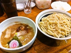 行列ができるつけ麺のお店@那覇市古島