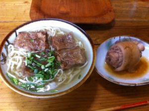 田舎のハンパないそば390円@那覇市安謝