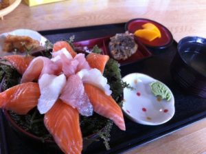 特盛海ぶどう丼＆絶品ぜんざい@古宇利島