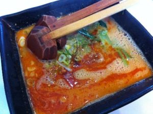 ラーメン工場見学＆実食美味い担々麺