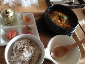 とうふ屋がやっているオシャレ美味いカフェ