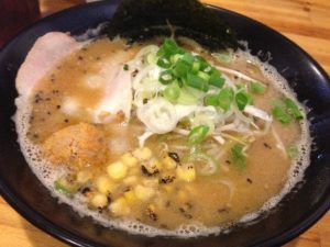 沖縄だけど天神の美味しい味噌ラーメン