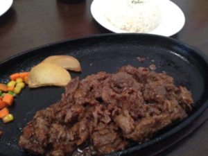 1000円ステーキと500円スタミナ焼き