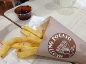 ライカム食べあるき　HUNTING POTATO