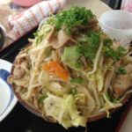 北部食べあるき　猪豚デカ盛りそば