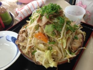 北部食べあるき　猪豚デカ盛りそば
