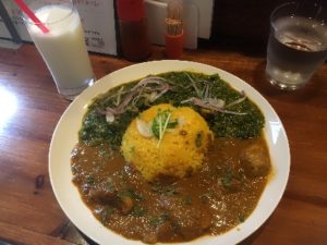 沖縄トップレベルのスパイスカレー