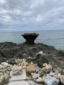 奥武島 竜宮神で金運アップ